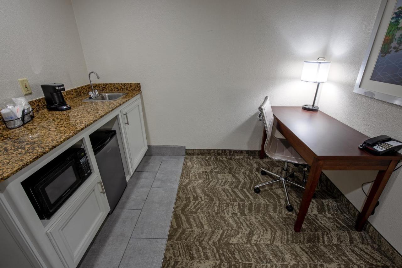 Best Western Plus Lafayette Vermilion River Inn & Suites Экстерьер фото
