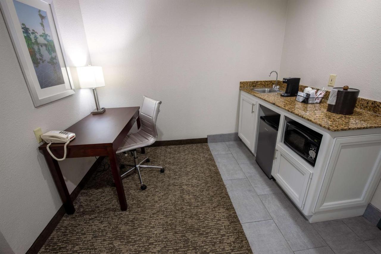Best Western Plus Lafayette Vermilion River Inn & Suites Экстерьер фото