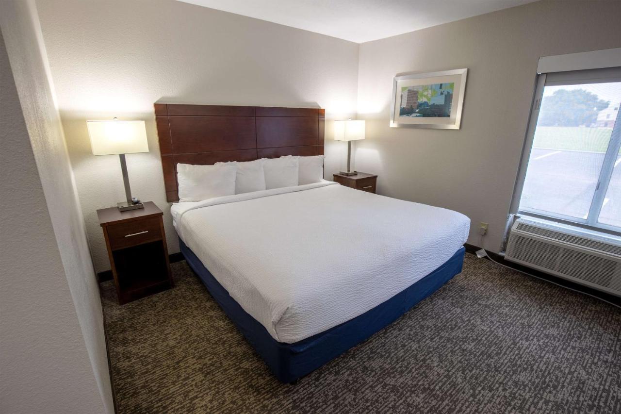 Best Western Plus Lafayette Vermilion River Inn & Suites Экстерьер фото